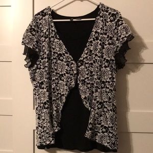 Lacey Short Sleeve Black and White Blouse by new Directions in Size 3X